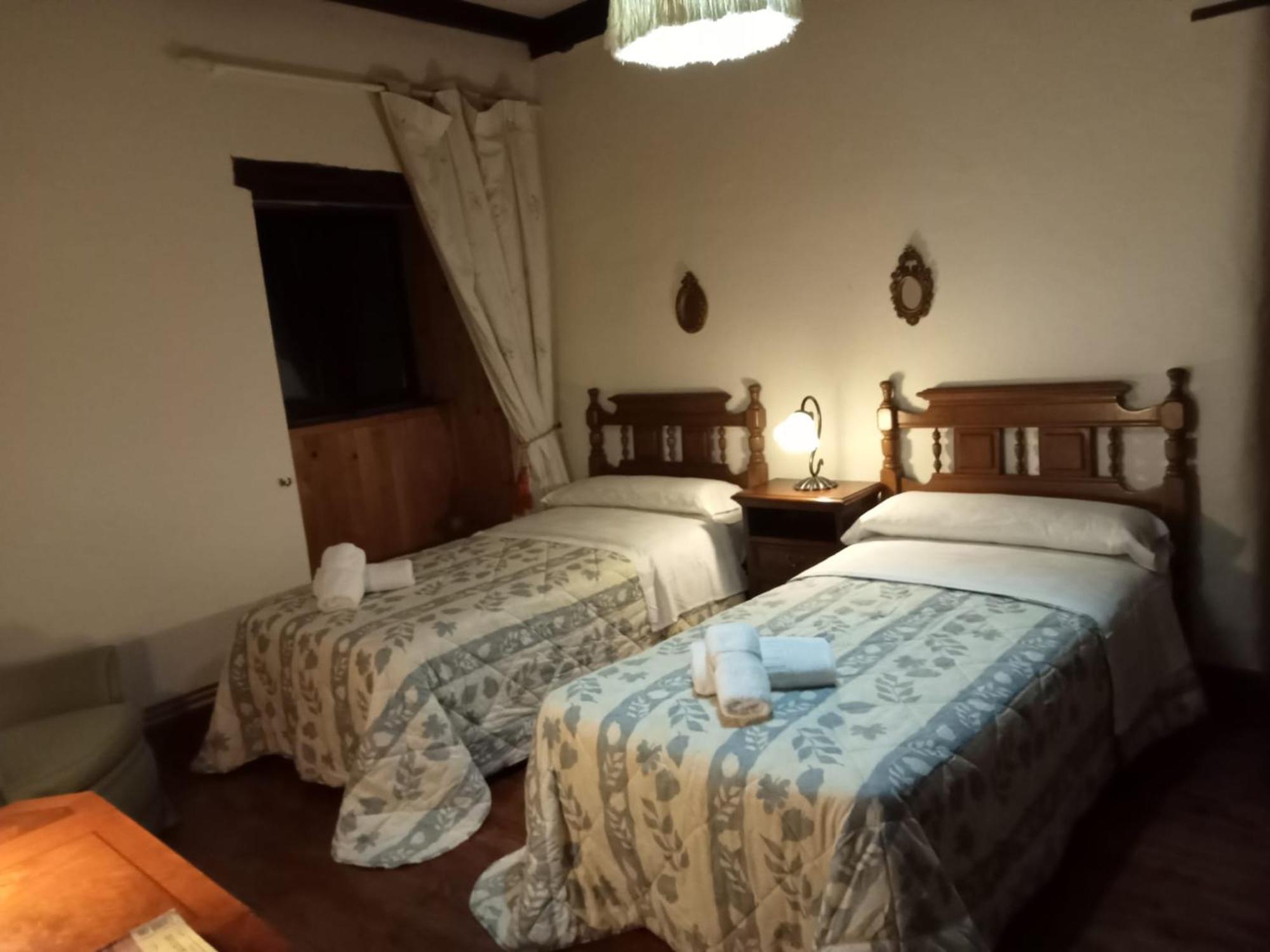 Palacio De Cantiz "Reserva De Ancares" Becerreá Exteriér fotografie