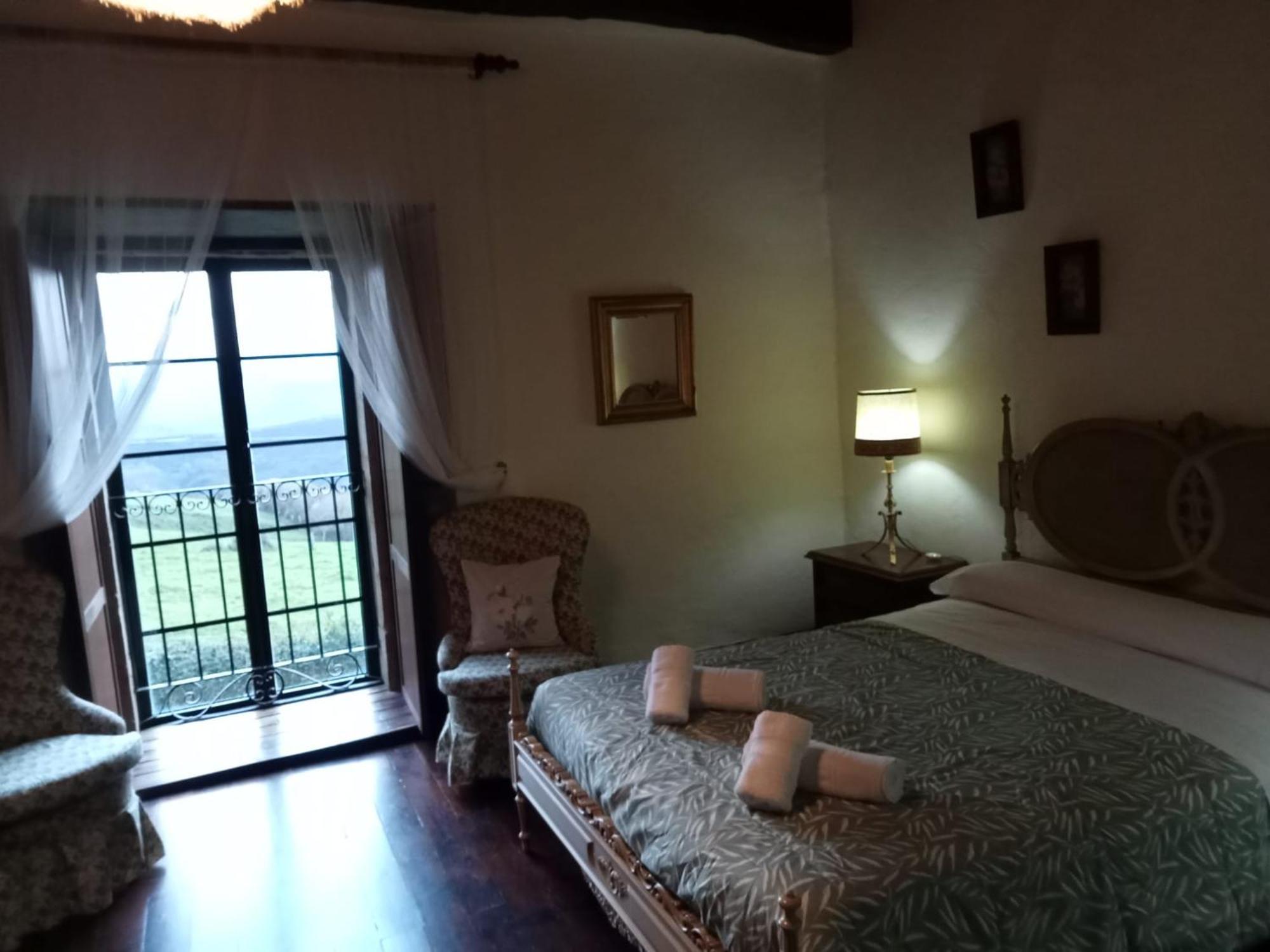 Palacio De Cantiz "Reserva De Ancares" Becerreá Exteriér fotografie