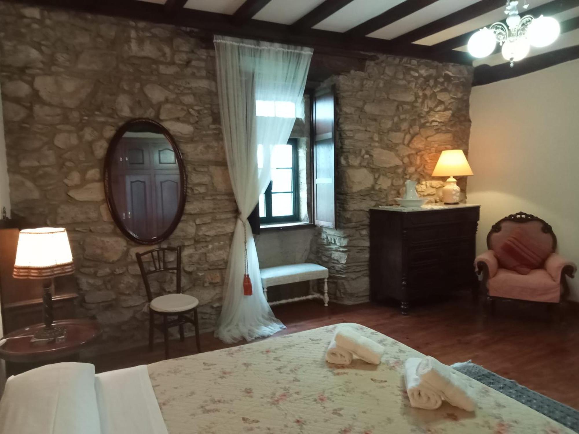 Palacio De Cantiz "Reserva De Ancares" Becerreá Exteriér fotografie